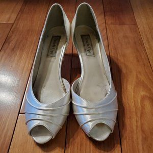 White 2" Heel Satin Shoes size 8.5
